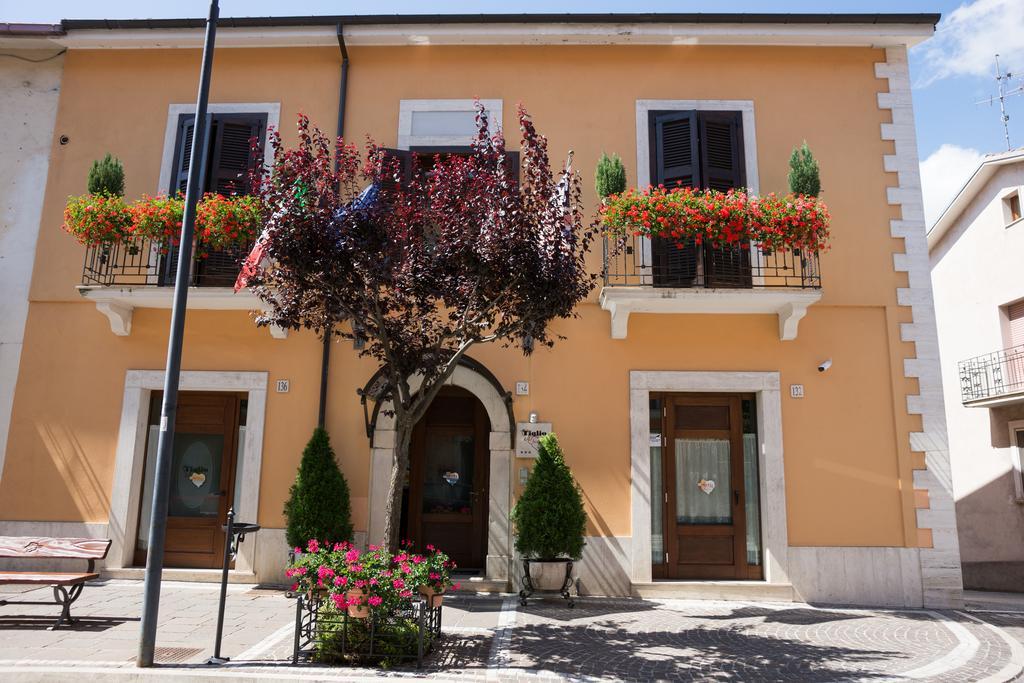 Hotel Il Tiglio (Adults Only) Castel Di Sangro Exteriör bild